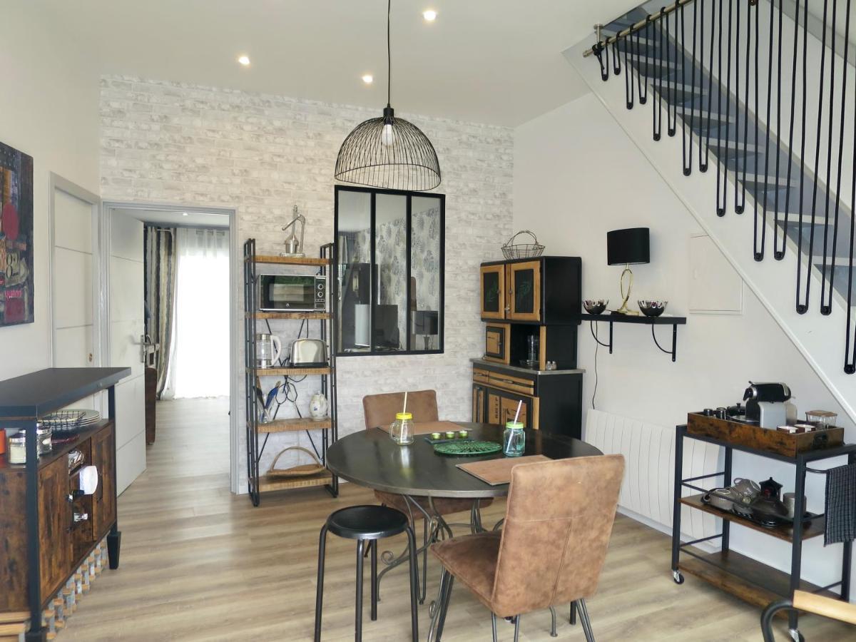 Duplex Contemporain Terrasse Exterieure Parking Leves Exterior foto